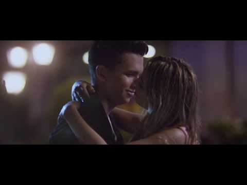 Maykel - Bajo La Lluvia