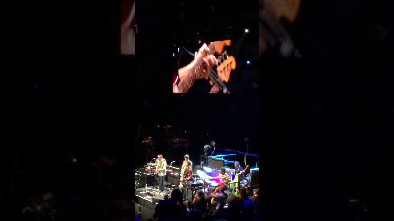 Tom Misch and John Mayer - Nightrider (Crossroads 2019) - YouTube