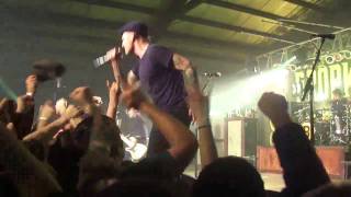 Dropkick Murphys - Never Alone (live)