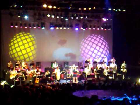 CeCe penniston live 01