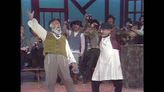 Fiddler On The Roof - &quot;To Life (L&#39;chaim)&quot; &amp; &quot;Bottle Dance&quot; (1980) - MDA Telethon