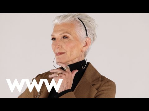 download lagu mp3 mp4 Fashion Magazine Nude, download lagu Fashion Magazine Nude gratis, unduh video klip Fashion Magazine Nude