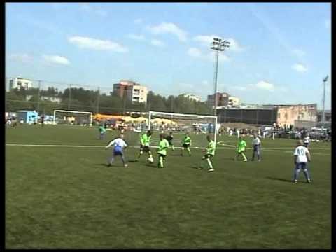 Kārlis (FK Baltika #31) vs FC Bezhitsa(Bryansk)/ 2003/ Junior Footballer/01.06.2011/.mpg