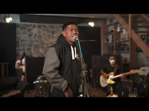 Mahal kong Pilipinas Live teaser - JMara (Mission Wus bus)