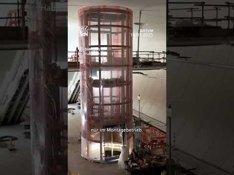 Stuttgart 21: Der erste Aufzug am neuen Hauptbahnhof fährt