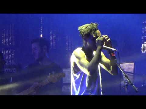 Azekel & Massive Attack - Ritual Spirit - live in Paris rock en seine 2016 France