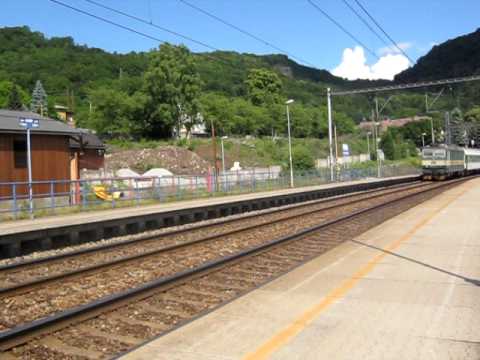 Průjezd vlaku R 785 v Mojžíří