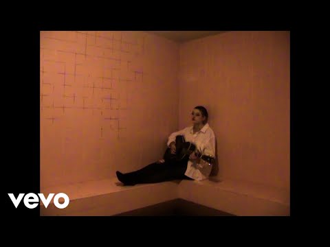 carolesdaughter - Cold Bathroom Floor (Official Video)