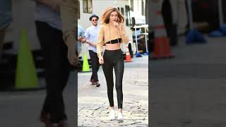 How GIGI HADID shows Style On The STREET ??? | gigi hadid | Zayn | @Zayn  @OfficialGigiHadid @Vogue
