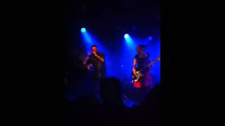 Independent Intavenshan - Burn Em down