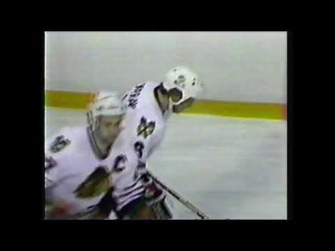 Darryl Sutter Goal Apr. 11, 1985 Blackhawks Red Wings