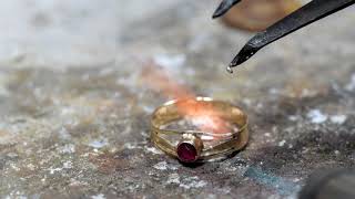 Lipire unui inel din aur cu piatra | reparatii bijuterii | Atelier Costin