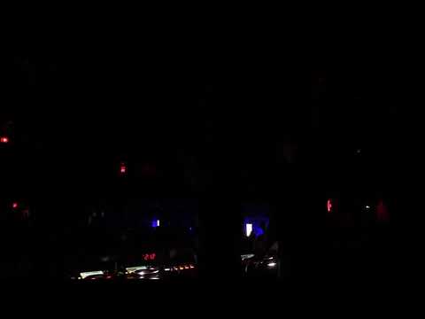W&W - The Kick (Maurice West) (Live) @ Ravine