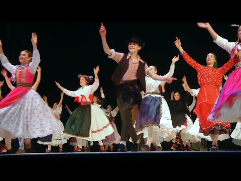 Angyalföldi Vadrózsa Táncegyüttes Vadvirág csoportja - Farsangi forgatag