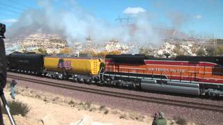 preview picture of video 'Union Pacific 844 in Victorville, Daggett and Yermo HD'