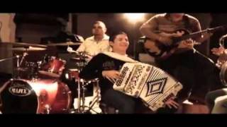 EL REMMY VALENZUELA,AMANDOTE,VIDEO OFICIAL.flv