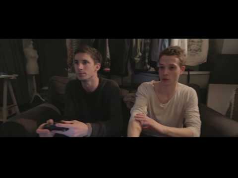 LSD / Flo The Kid - Chilling at my Crib