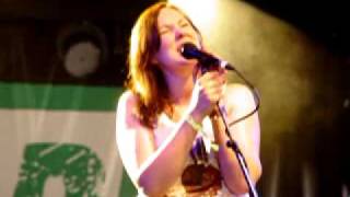 Thea Gilmore - Icarus Wind, at Glastonbury 2010