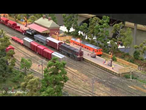 Miniature Trains : Hobsons Bay Model Railway Exhibition 2014