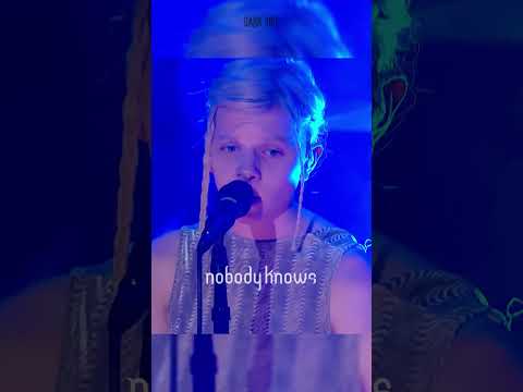AURORA - Runaway - LIVE