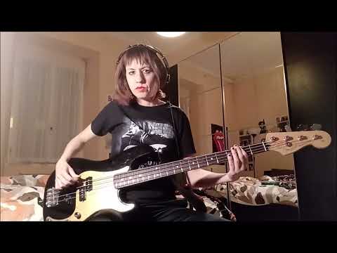 129 Rammstein - Sonne - Bass Cover by Silvia Skull #rammstein #fender #bass