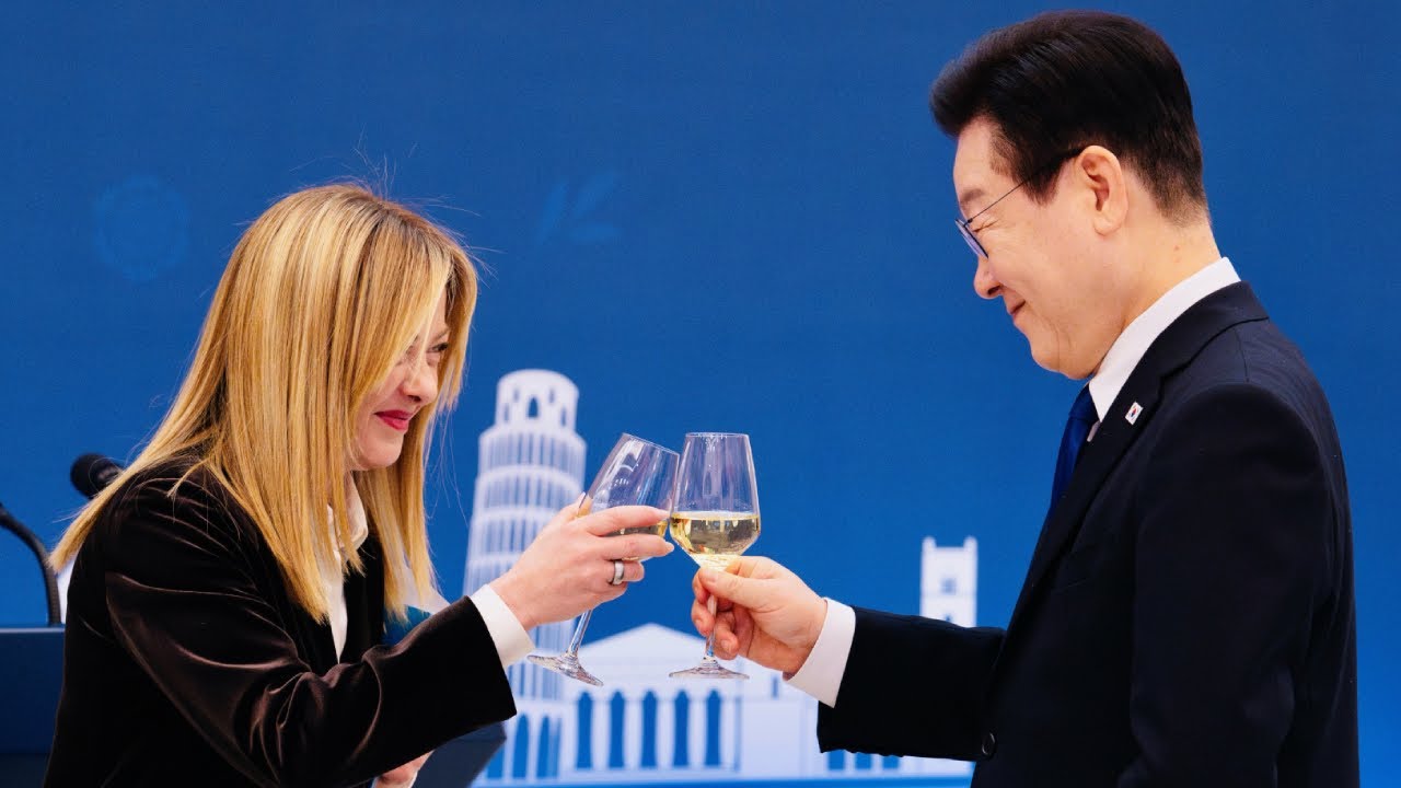 IL BRINDISI TRA GIORGIA MELONI E LEE JAE-MYUNG: "ALL'AMICIZIA TRA L'ITALIA E LA COREA"