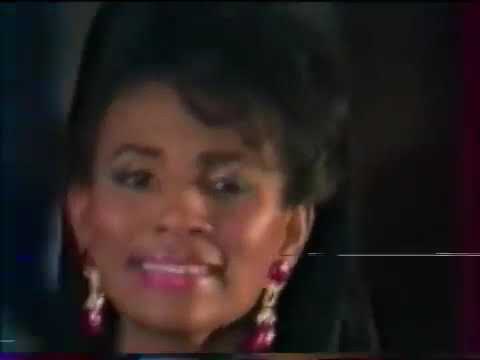 Nayanka Bell   Chogologo