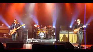 Black Country Communion ~Beggarman ~ Anaheim 6/10/11
