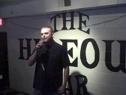 Kevin Singing Ice Ice Baby Karaoke Hideout Bar 6-12-09