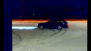 preview picture of video 'BMW e34 525iX on snow'