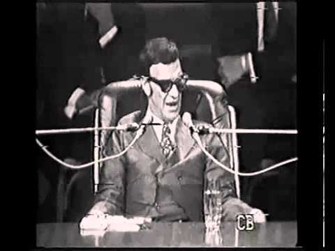 A Cremação de corpos - CHICO XAVIER no programa Pinga Fogo