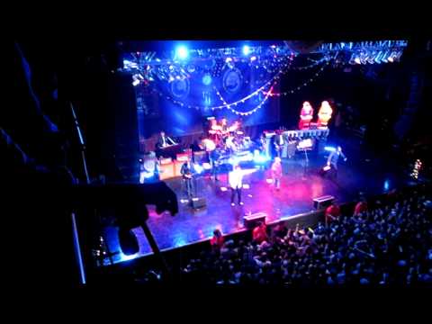 The Mighty Mighty Bosstones - The Impression That I Get 12/28/09 House of Blues, Boston, Ma