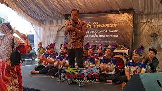 Download lagu Mak Cik Tiba2 Naik Angin Dgr Joe Ranjuna Nyanyi Lagu Hati Kaca Di Majlis Perasmian Uzie Gold mp3