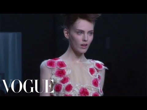 Fashion Show - Fendi: Spring 2009 Ready-to-Wear