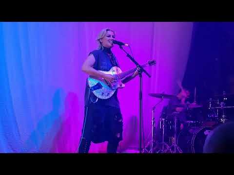 Hevenshe - Nothing I Can Do About It (Live) - Northcote Theatre, Melbourne - 22 Aug 2025