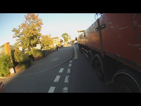 MX60KYB - YDS UK Limited, Horrific HGV Driving