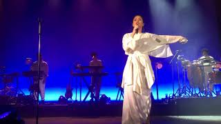 Midnight - Jessie Ware live in London - Hammersmith Apollo