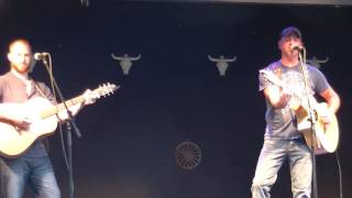 Kevin Chase performs &#39;A Little Bit of You&#39; by Jason Mccoy