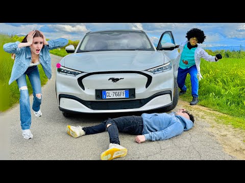 LEO MORO È STATO INVESTITO da DOTTOR BOB per ADOTTARMI !!! - by Charlotte M.