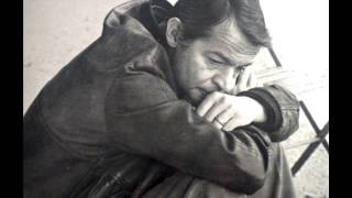 Serge Reggiani - Comme elle est longue à mourir ma jeunesse