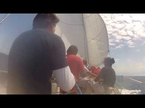 Swan 41 S&S Cial II in Poppa oscilla pericolosamente