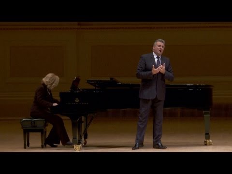 Tenor Marcello Giordani Supporting Talents with NTD's Vocal Competition