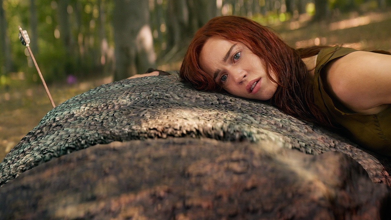 Sonja confronts the hunters