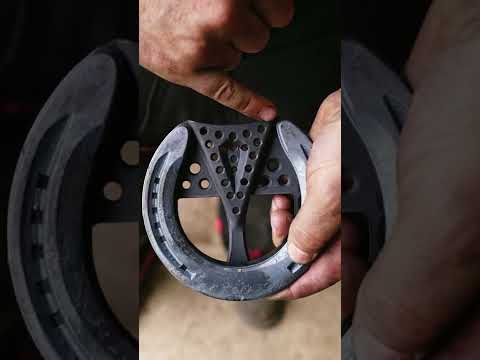 Yogi Sharp shows how to use the 3D pads and Hoof Cushion