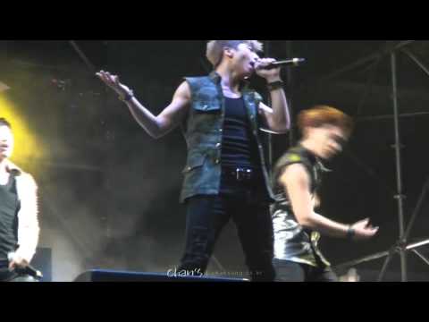 [FANCAM] 110722 CaBi Summer Wave Festival - Hands Up (3)(Chansung focused)