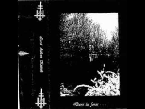 Aäkon Këëtrëh - Dans la forêt...