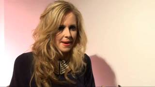 Diana Vickers hits top spot