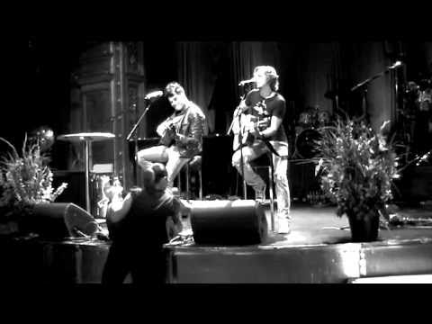 Brolle - Anything She Wants. (chicgalan)