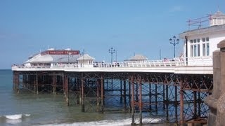 preview picture of video 'Cromer, Norfolk, a walk along the pier.'