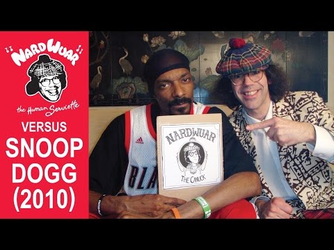 Nardwuar vs. Snoop Dogg (2010)